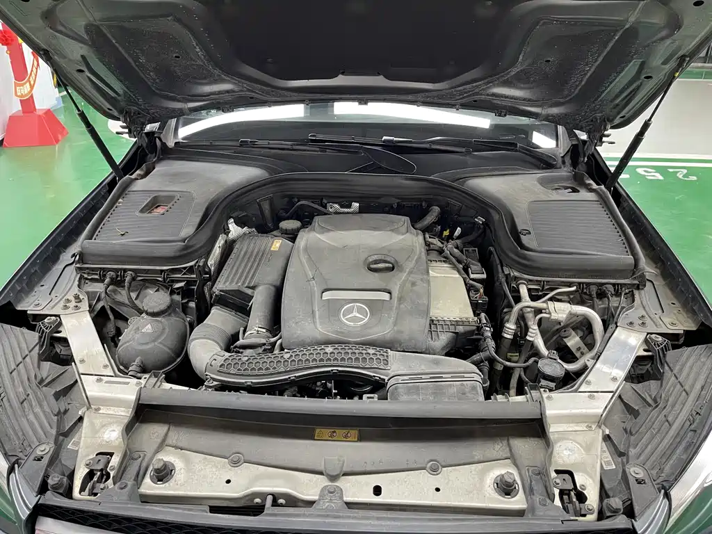Mercedes GLC 2017 260 4MATIC Luxury Edition
