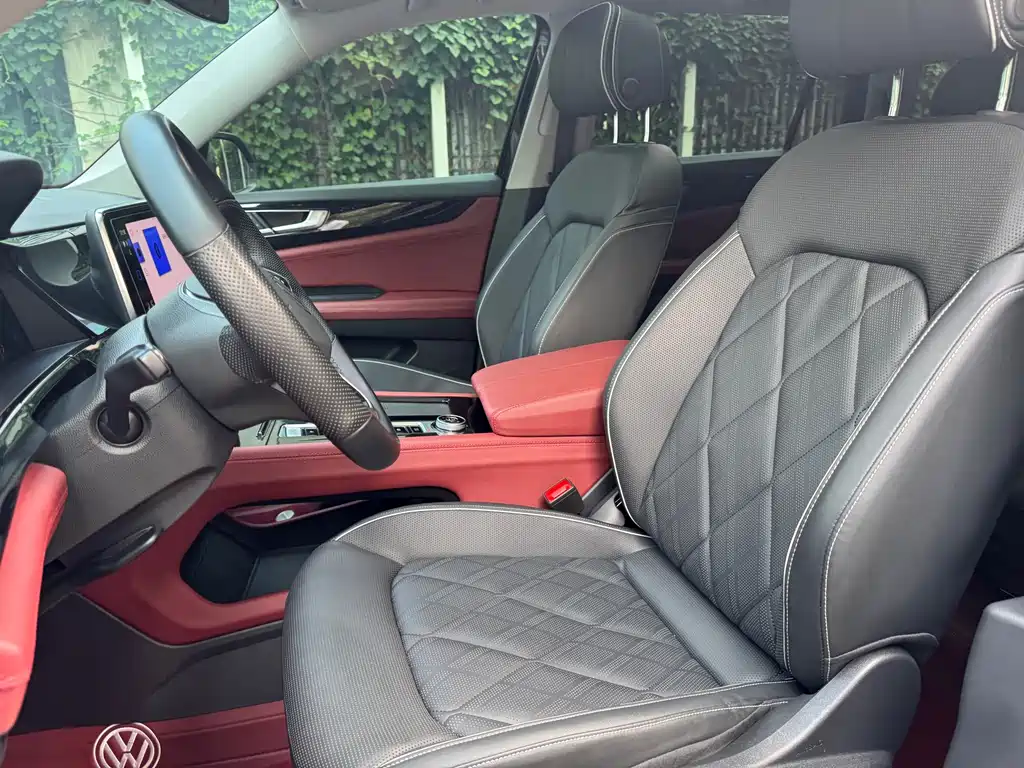 Tongyi 2024 Model 380TSI 4x4 Prestige Luxury Edition