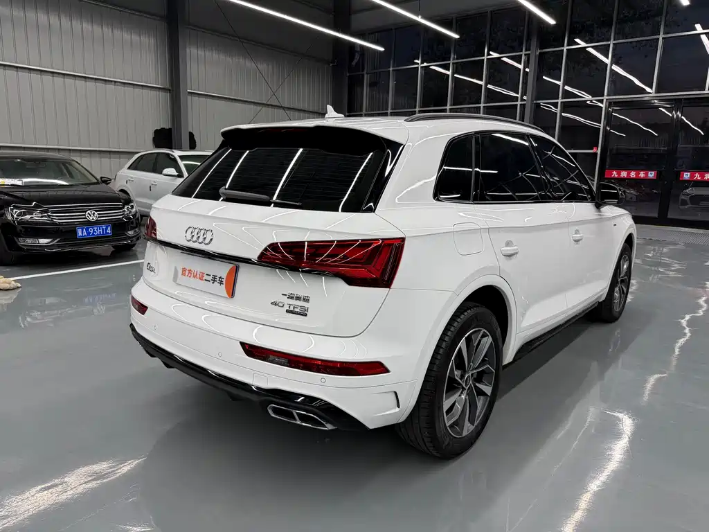 Audi Q5L 2023 40T Premium Dynamic Edition