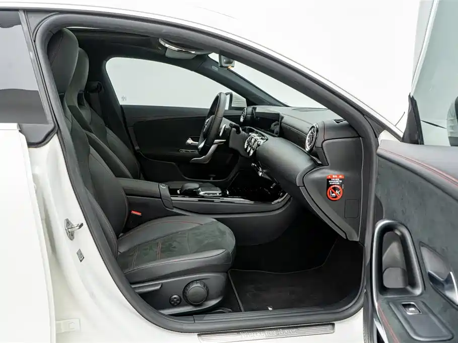 Mercedes-Benz CLA Imported 2021 Model CLA 200 Coupé