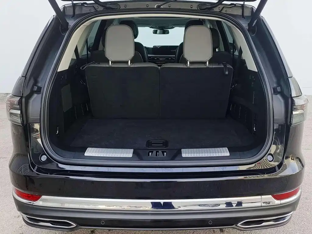 Flight 2024 3.0T V6 AWD Elegant Edition Six-Seater