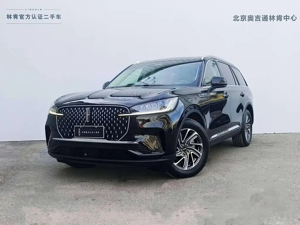 Flight 2024 3.0T V6 AWD Elegant Edition Six-Seater