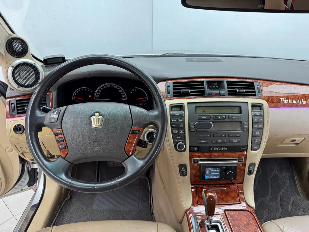 Crown 2007 2.5L Royal Special Edition