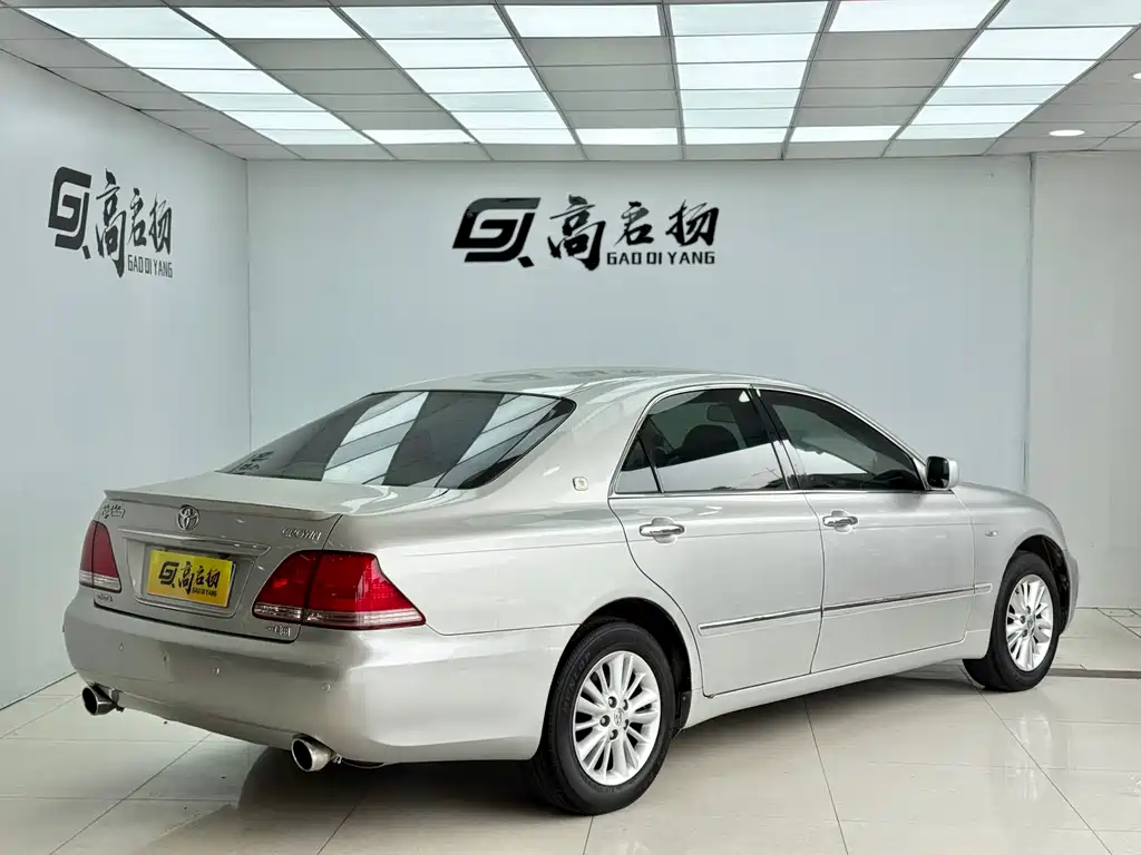 Crown 2007 2.5L Royal Special Edition