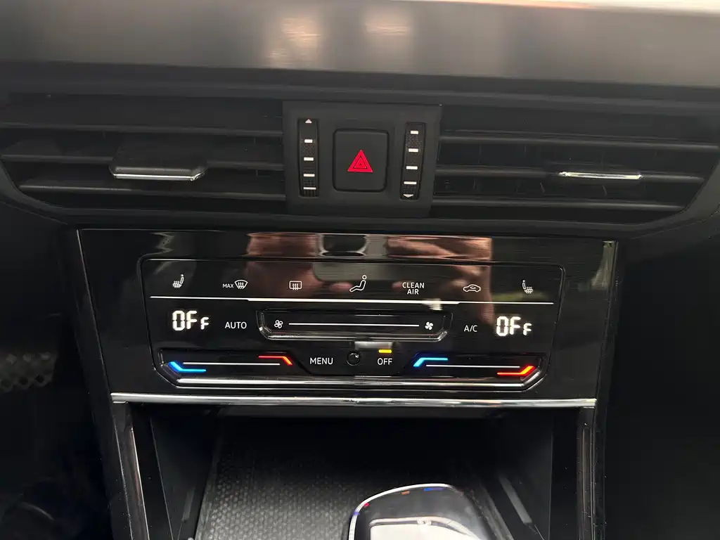 Passat 2021 330 TSI Luxury Edition