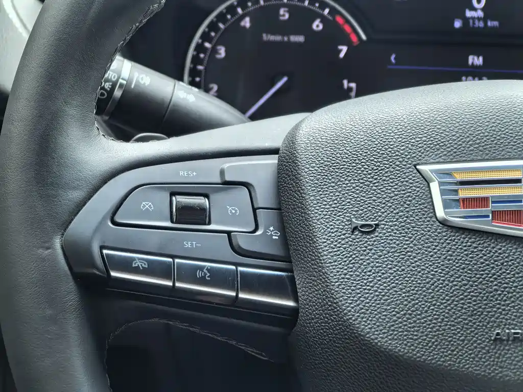 Cadillac CT5 2022 28T Luxury (Standard)