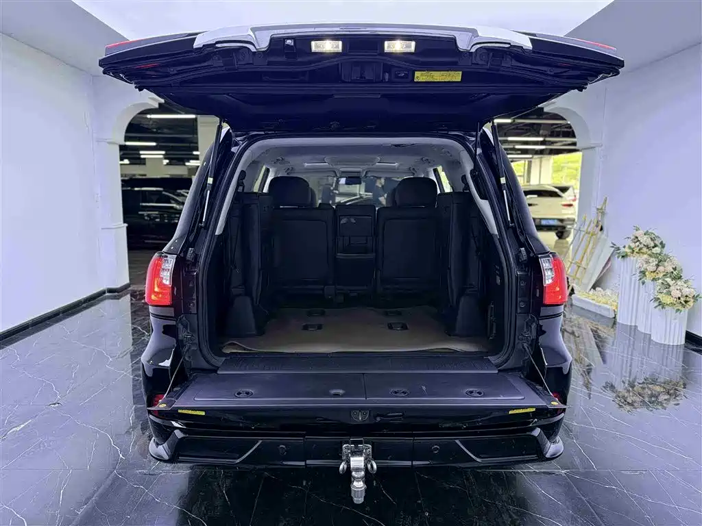 Lexus LX 2009 570