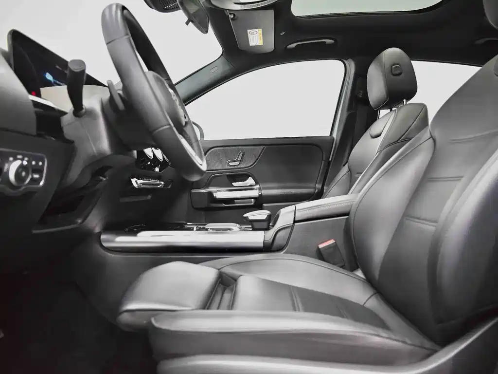 Mercedes-Benz GLA 2023 GLA 220