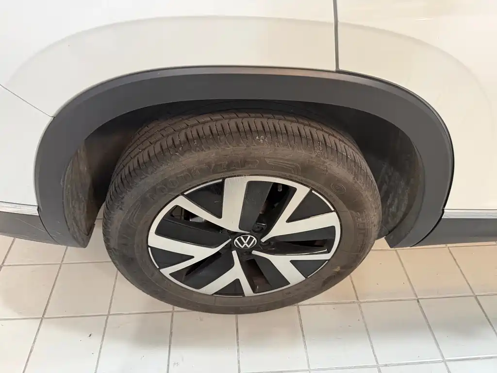Tayron 2023 300TSI Two-Wheel Drive Luxury Plus Advanced Edition