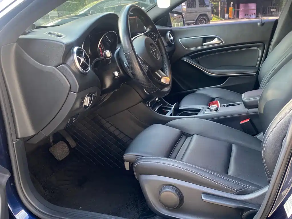 Mercedes-Benz CLA Imported 2018 Model CLA 200 Fashion Edition