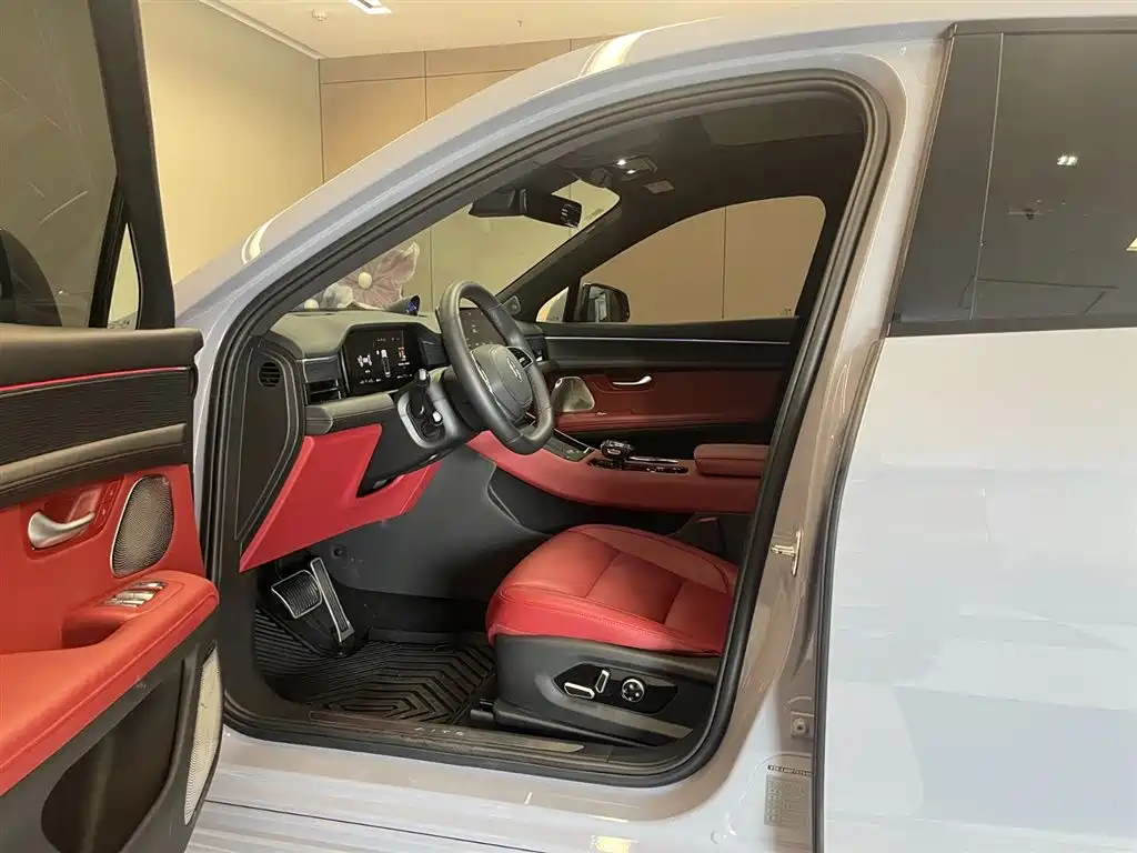 SUV M5 2024 Edition Range-Extended Max RS All-Wheel Drive High-End Intelligent Driving Version