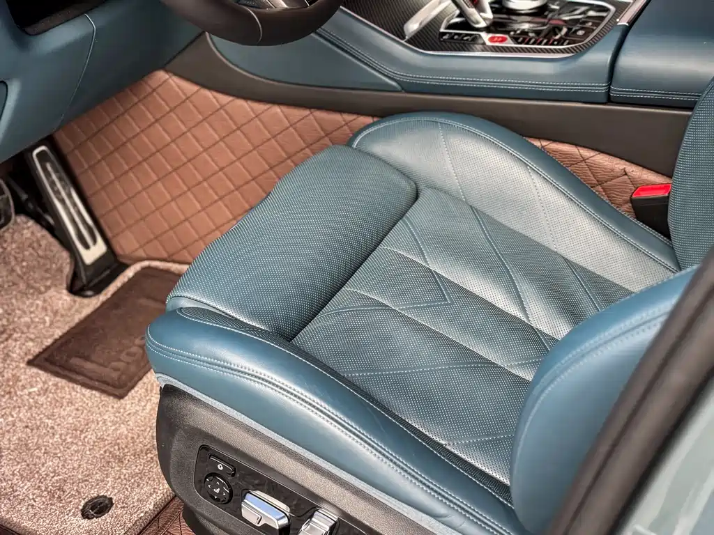 BMW XM 2023 Base Model