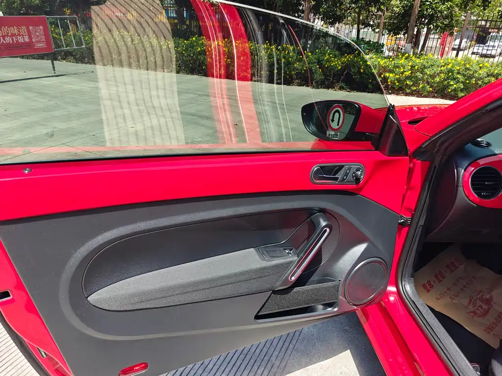 Volkswagen Beetle 2018 180TSI Yilè Edition
