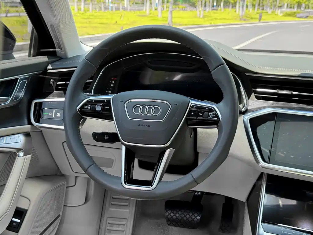 Audi A6L 2022 55 TFSI quattro Flagship Edition