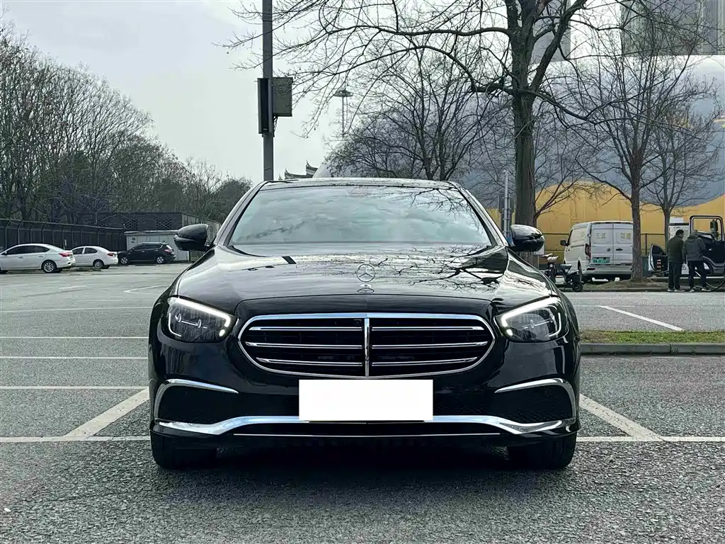 Mercedes-Benz E-Class 2022 E 300 L Fashion Edition