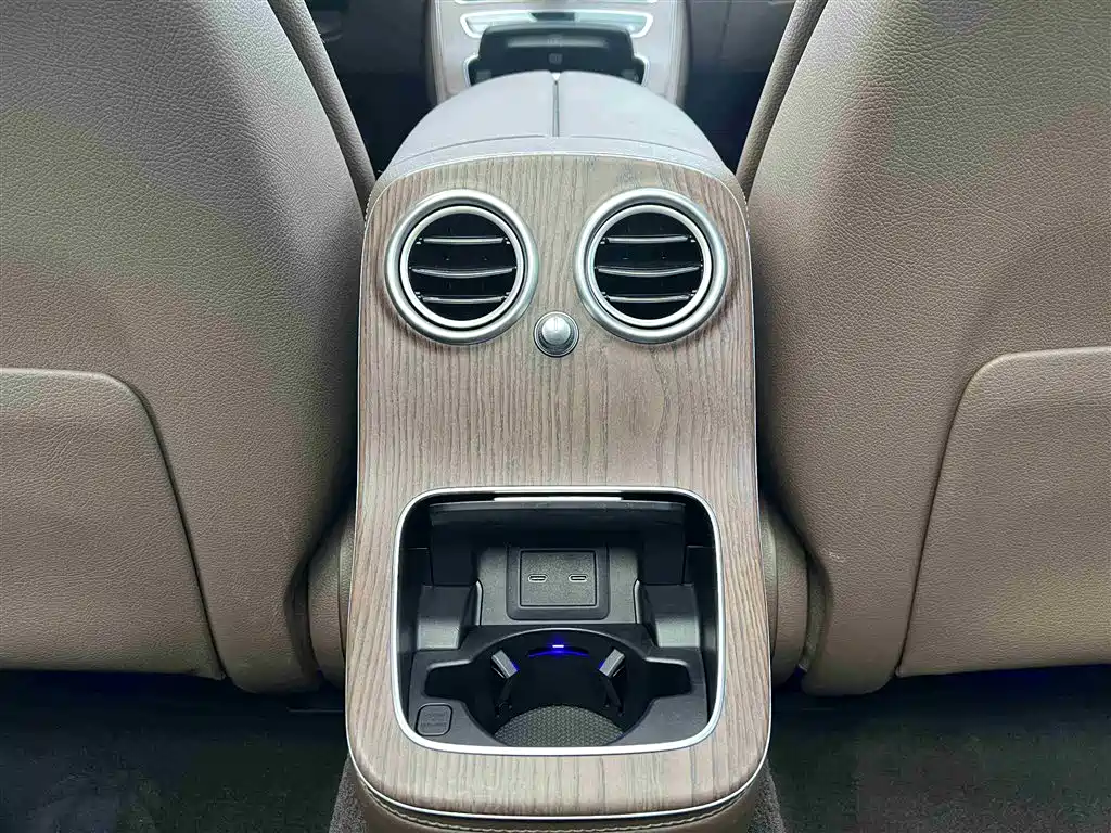 Mercedes-Benz E-Class 2022 E 300 L Fashion Edition