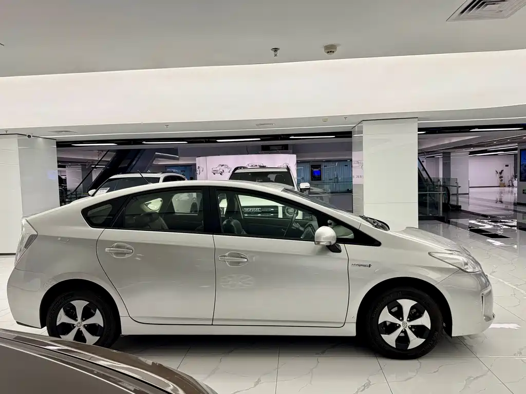 Prius 2012 1.8L Luxury Edition
