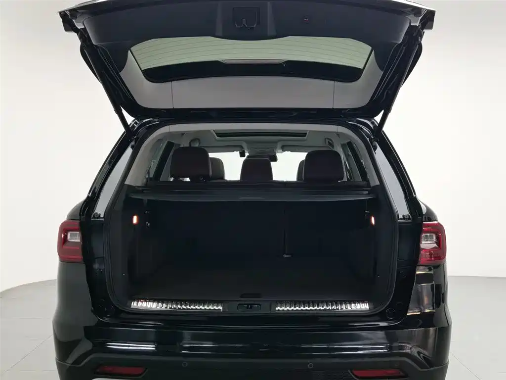 红旗HS7 2022 3.0T Automatic 4x4 Smart Link Flag Enjoy Edition 5-seat