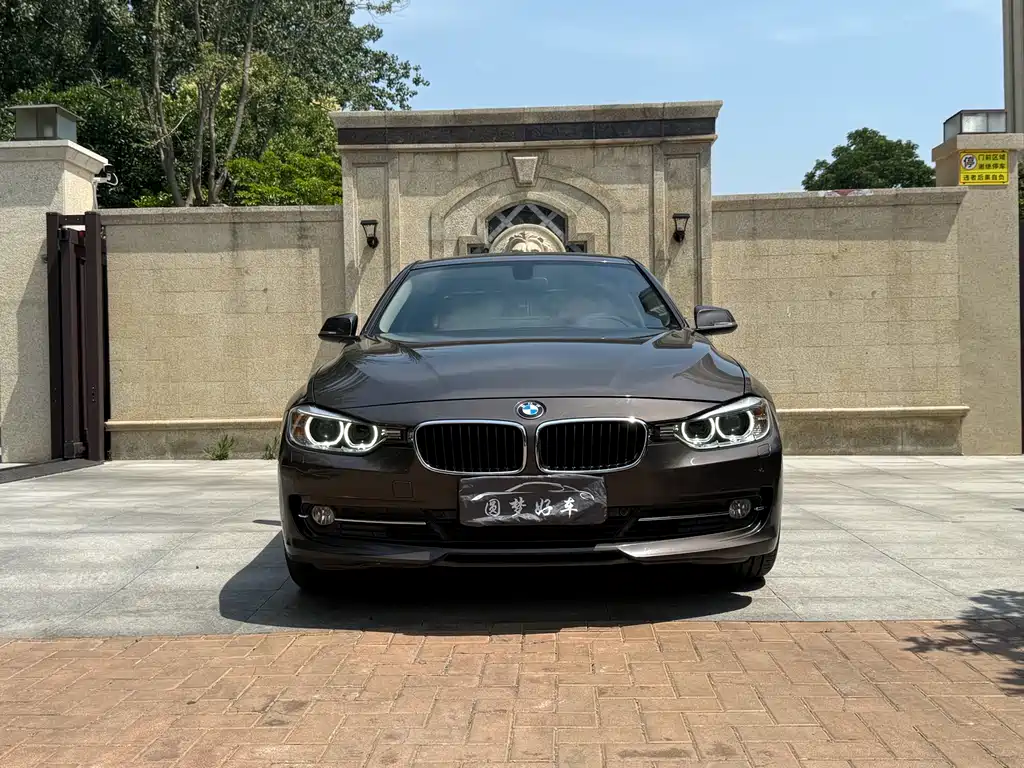 BMW 3 Series 2013 model 320Li manual version