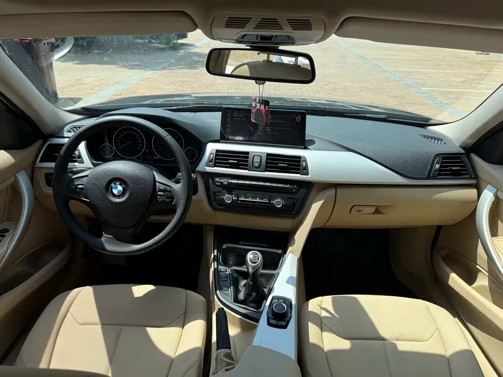 BMW 3 Series 2013 model 320Li manual version