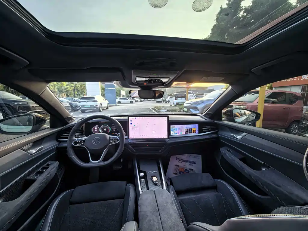 Passat 2025 Pro 380TSI Starry Dragon Honor Edition