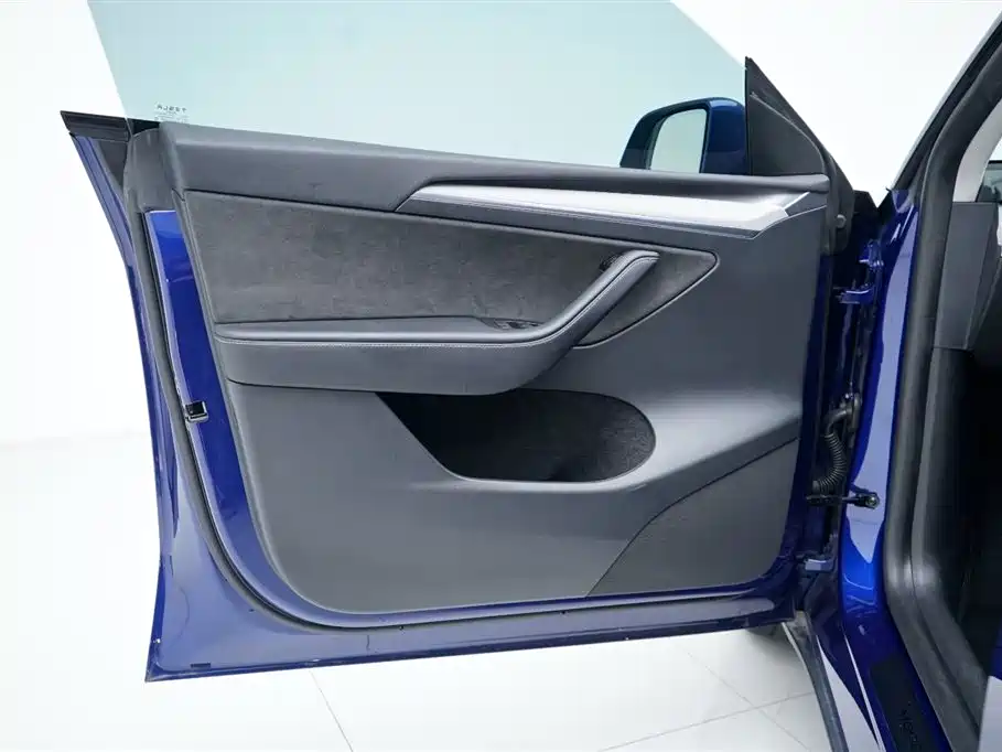 Model Y 2023 Rear-Wheel Drive Edition