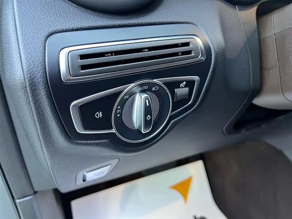 Mercedes GLC 2022 Facelift 260 L 4MATIC Luxury Edition