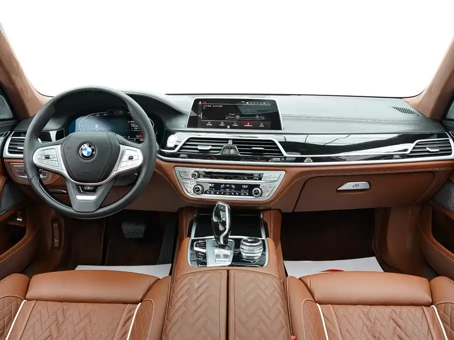 BMW 7 Series 2019 740Li xDrive Executive Luxury Package