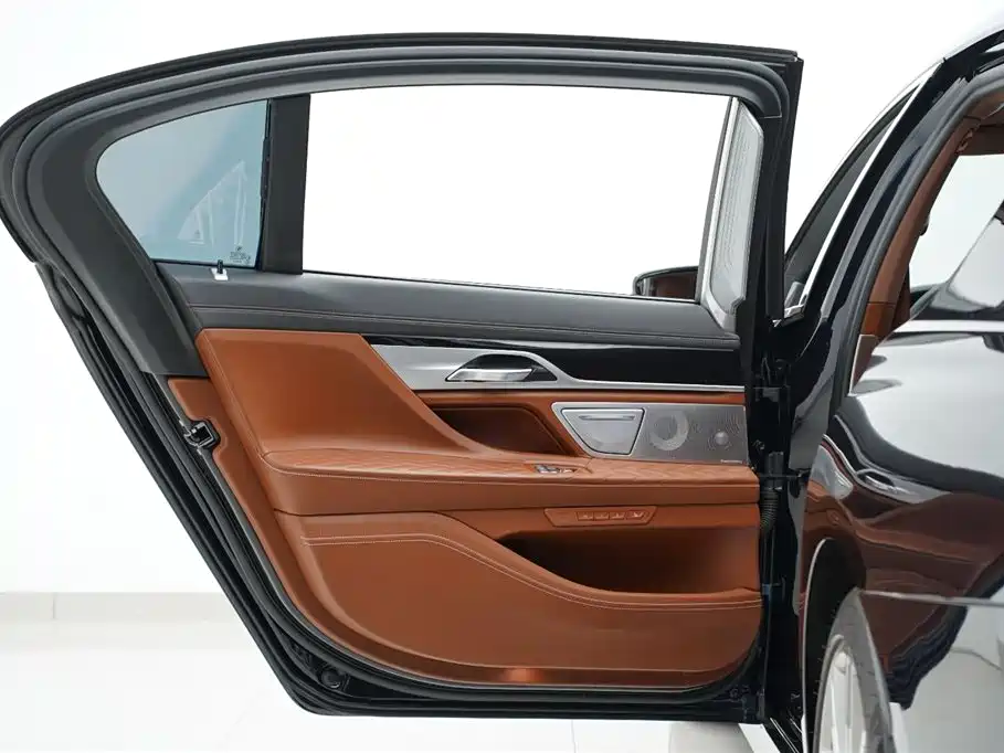 BMW 7 Series 2019 740Li xDrive Executive Luxury Package
