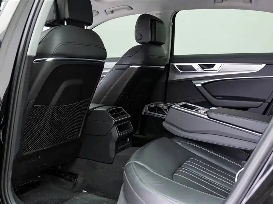 Audi A6L 2023 40 TFSI Luxury Edition