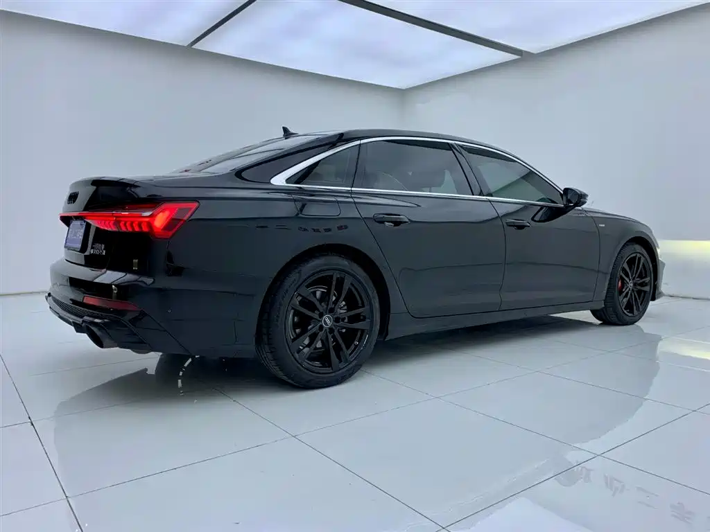Audi A6L 2024 40 TFSI Luxury Dynamic Edition