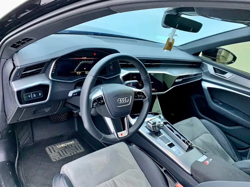 Audi A6L 2024 40 TFSI Luxury Dynamic Edition