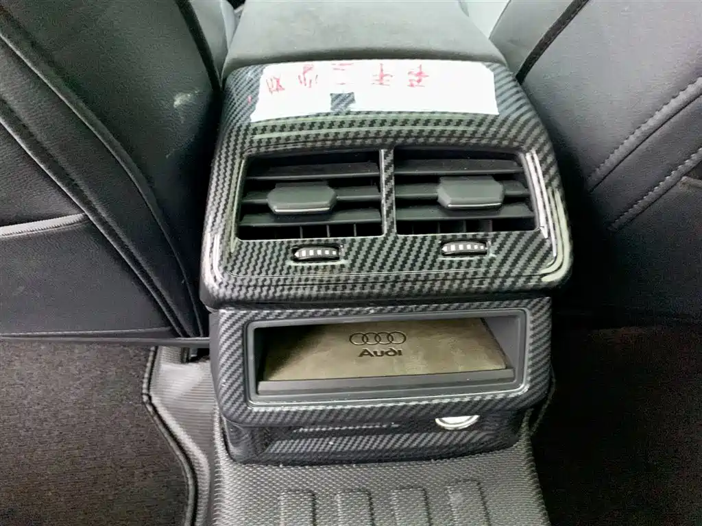 Audi A6L 2024 40 TFSI Luxury Dynamic Edition