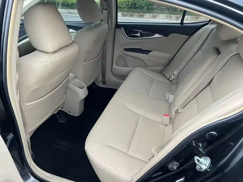 Civic 2015 1.8L Automatic Luxury Edition