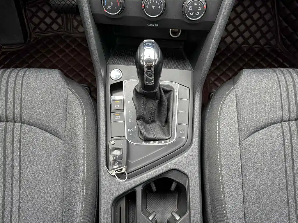 Tou岳 2022 280TSI Two-Wheel Drive Fashion Edition