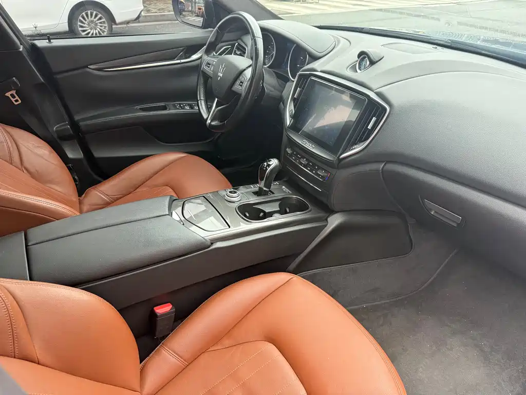 Ghibli 2017 3.0T Standard Edition