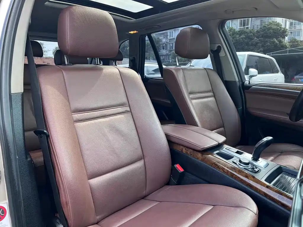 BMW X5 (Import) 2013 model xDrive35i Leading Edition