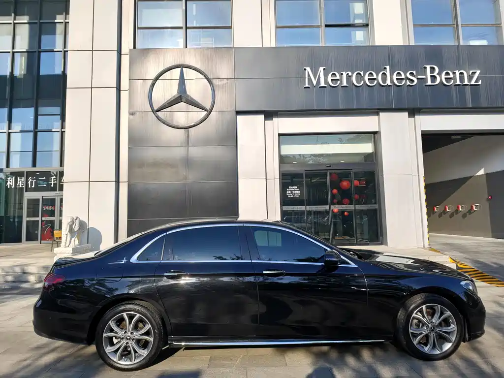 Mercedes-Benz E-Class 2022 Facelift 3 E 300 L Sporty and Stylish Edition