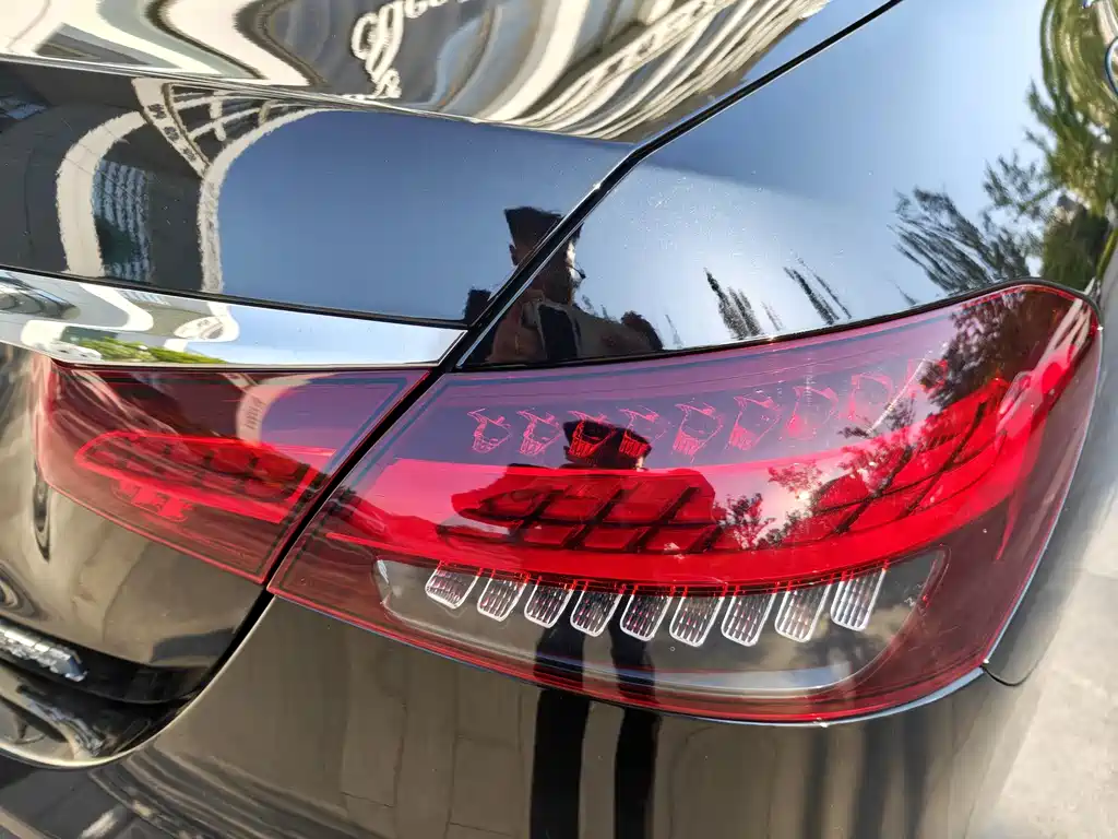 Mercedes-Benz E-Class 2022 Facelift 3 E 300 L Sporty and Stylish Edition