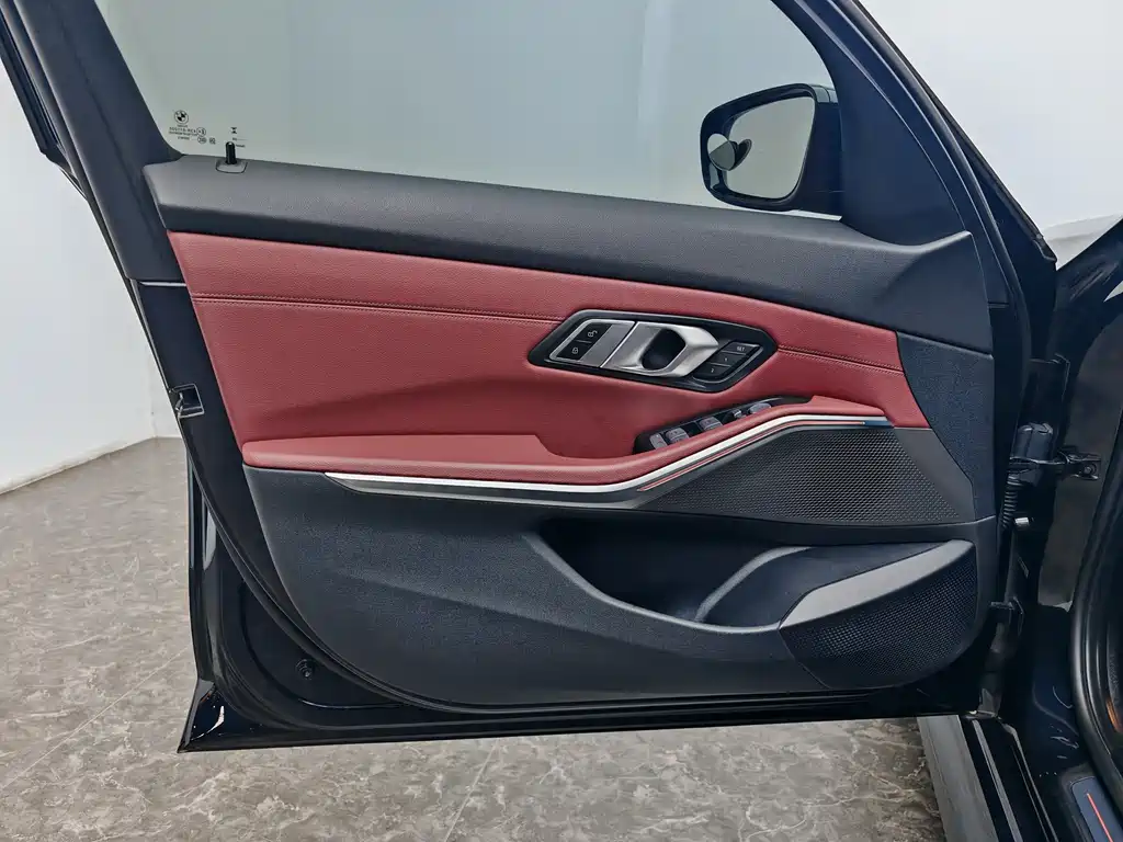 BMW i3 2024 eDrive 40 L Nightshade Edition