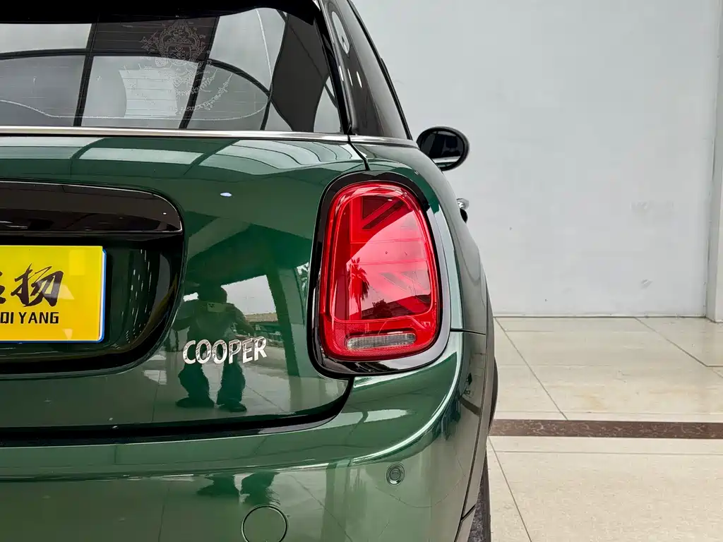 MINI 2018 1.5T Cooper Classic Five-Door Edition