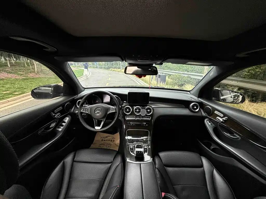 Mercedes GLC 2016 GLC 260 4MATIC Luxury Edition