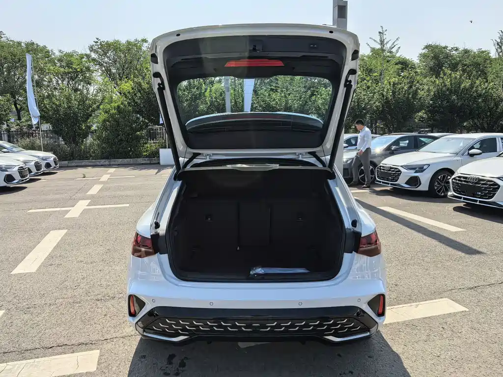 Audi A3 2025 Sportback 35 TFSI Prestige Edition
