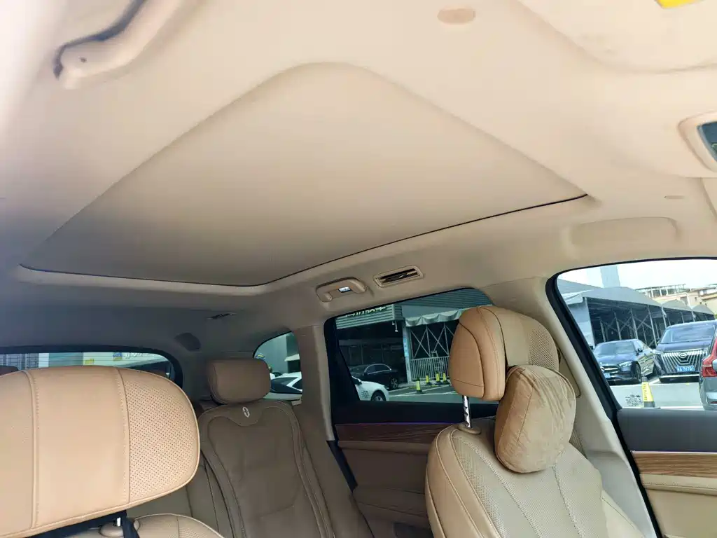 SUV M7 2024 1.5T Rear-wheel Drive Plus Edition 5-seater