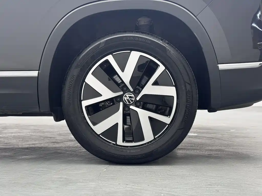 Tayron 2023 330TSI Two-Wheel Drive Luxury Plus Advanced Edition