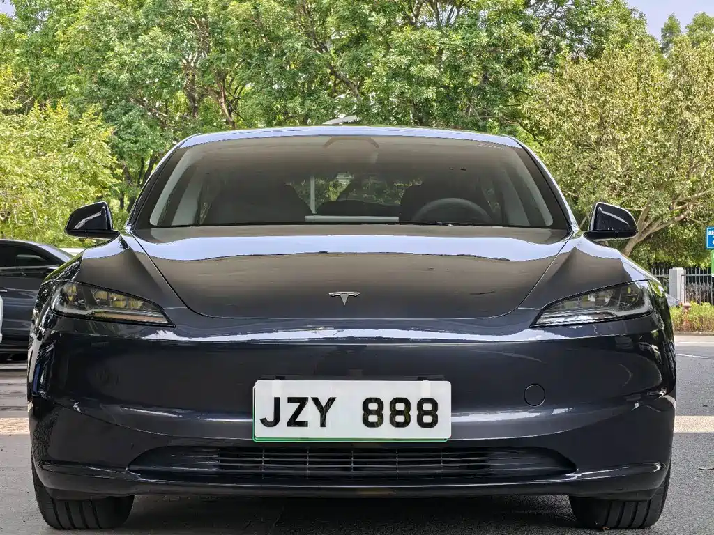 Model 3 Rear-Wheel Drive 2023