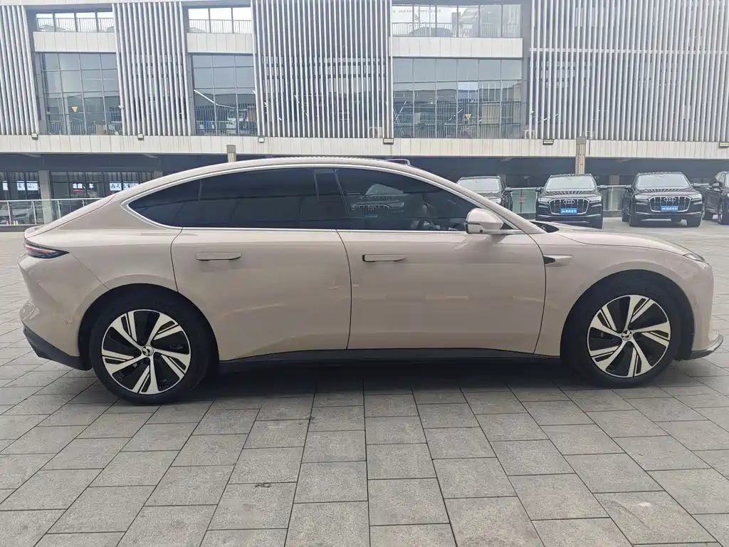 NIO ET5 2024 Model 75kWh