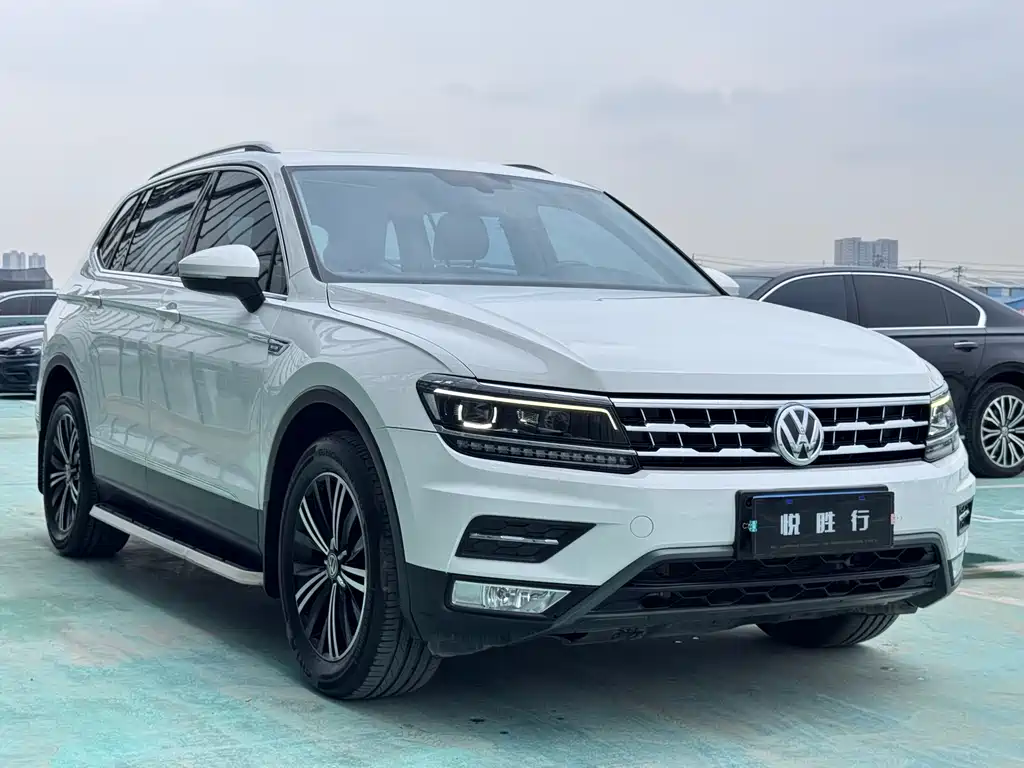 Tiguan L 2018 380 TSI Automatic 4x4 Luxury Edition
