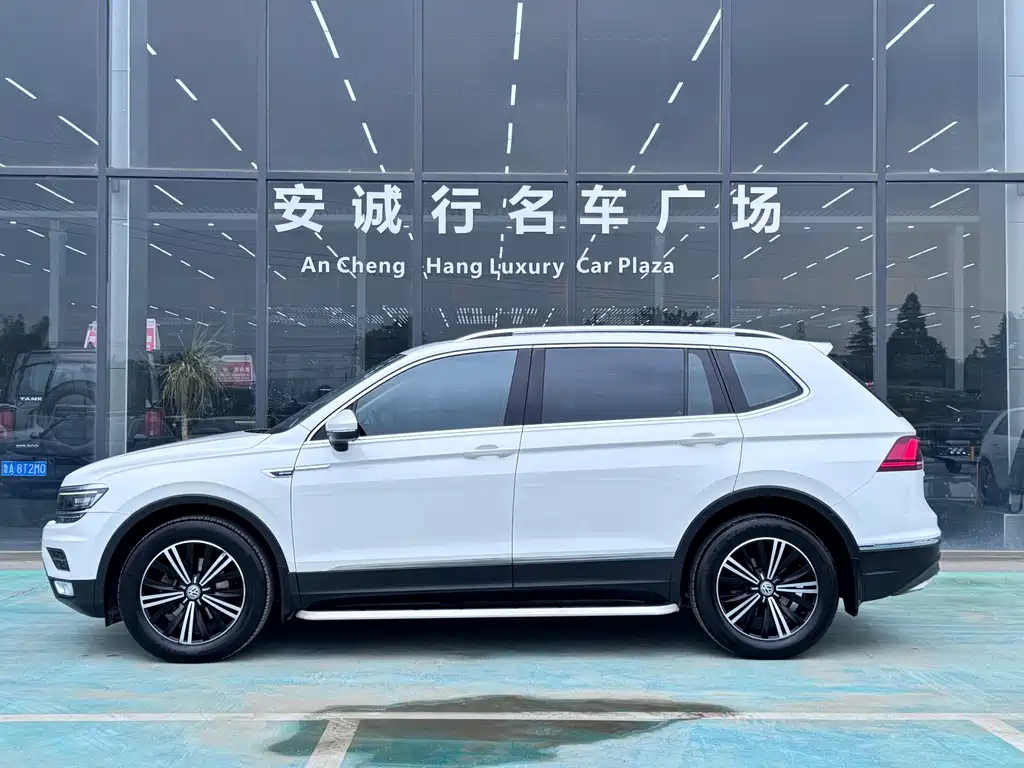 Tiguan L 2018 380 TSI Automatic 4x4 Luxury Edition