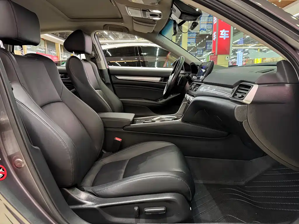 Accord 2018 Hybrid 2.0L Sharp Lead Edition National V